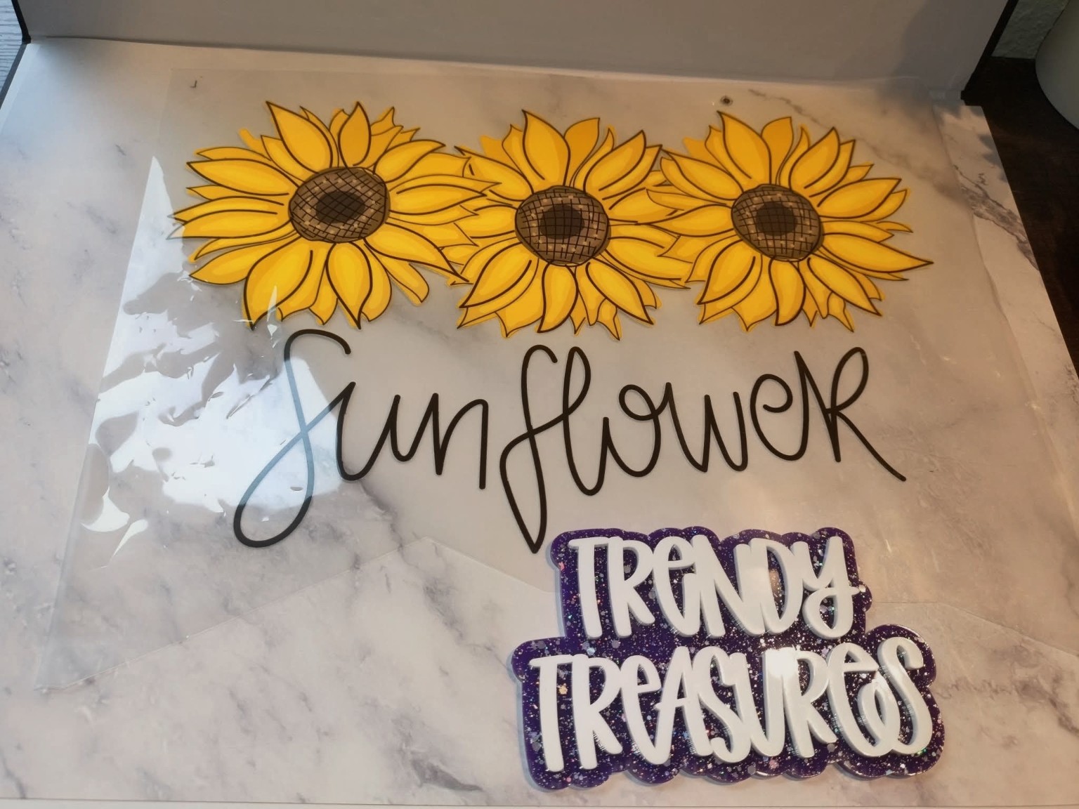 Simple Sunflower Script design reference, not a finished garment